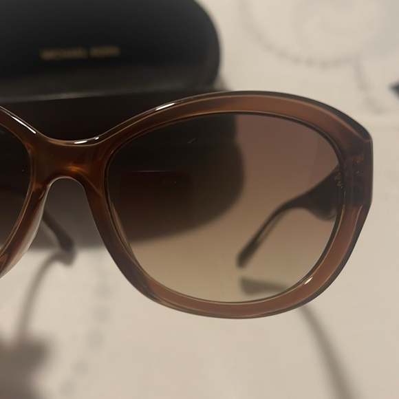 MK Sunglasses - Picture 6 of 9